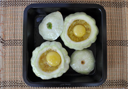 Патиссоны, запеченные с яйцом - кулинарный рецепт с фото