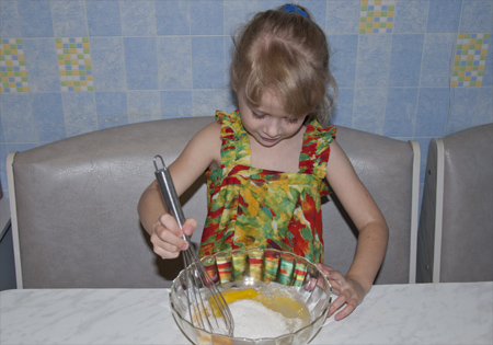 Орешки со сгущенкой - кулинарный рецепт с фото