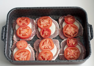 Мясо по-французски с помидорами - кулинарный рецепт с фото