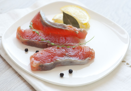 Соленая красная рыба - рецепт с фото